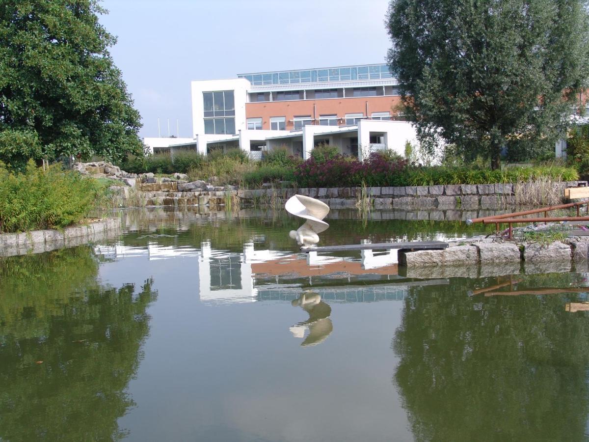 Seminarhotel In Der Manfred-Sauer-Stiftung Lobbach Εξωτερικό φωτογραφία